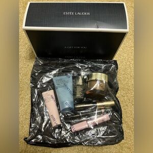 NEW Estee Lauder Skincare and Makeup Set